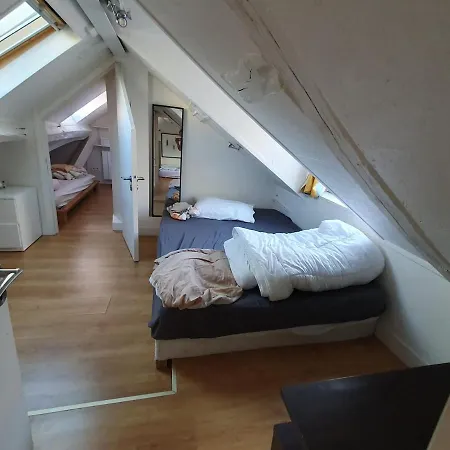 En Duplex Avec 3 Chambres, Au 4e Et Dernier étage *