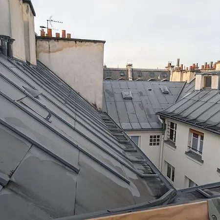 En Duplex Avec 3 Chambres, Au 4e Et Dernier étage Appartamento *