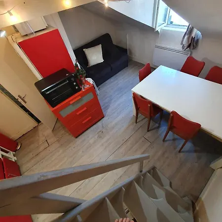 Appartamento En Duplex Avec 3 Chambres, Au 4e Et Dernier étage *