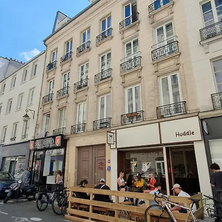 Appartamento En Duplex Avec 3 Chambres, Au 4e Et Dernier étage